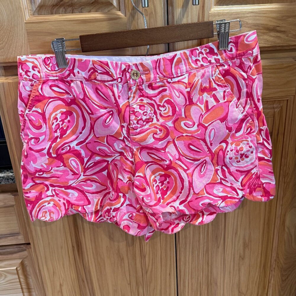 Lilly Pulitzer Buttercup Shorts Size 8 Mango Salsa Scallop Hem EUC